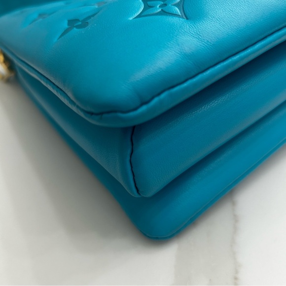 Louis Vuitton RARE Coussin PM in Turquoise - Picture 4 of 16